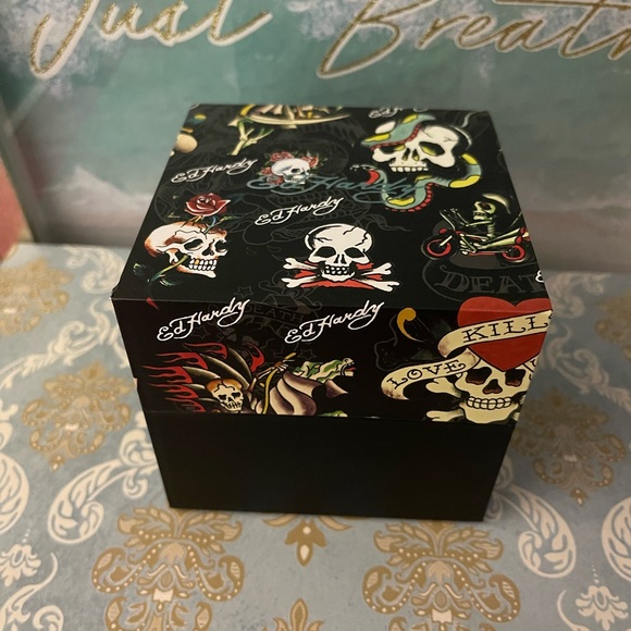 NIB ED HARDY WATCH - Picture 7 of 13
